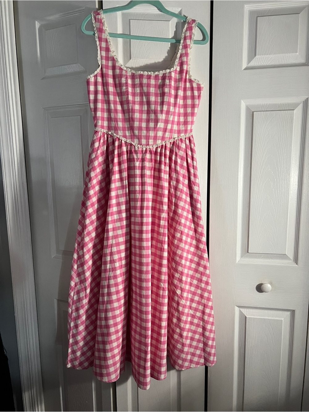Wayf Pink Gingham Sleeveless Square-Neck Dress